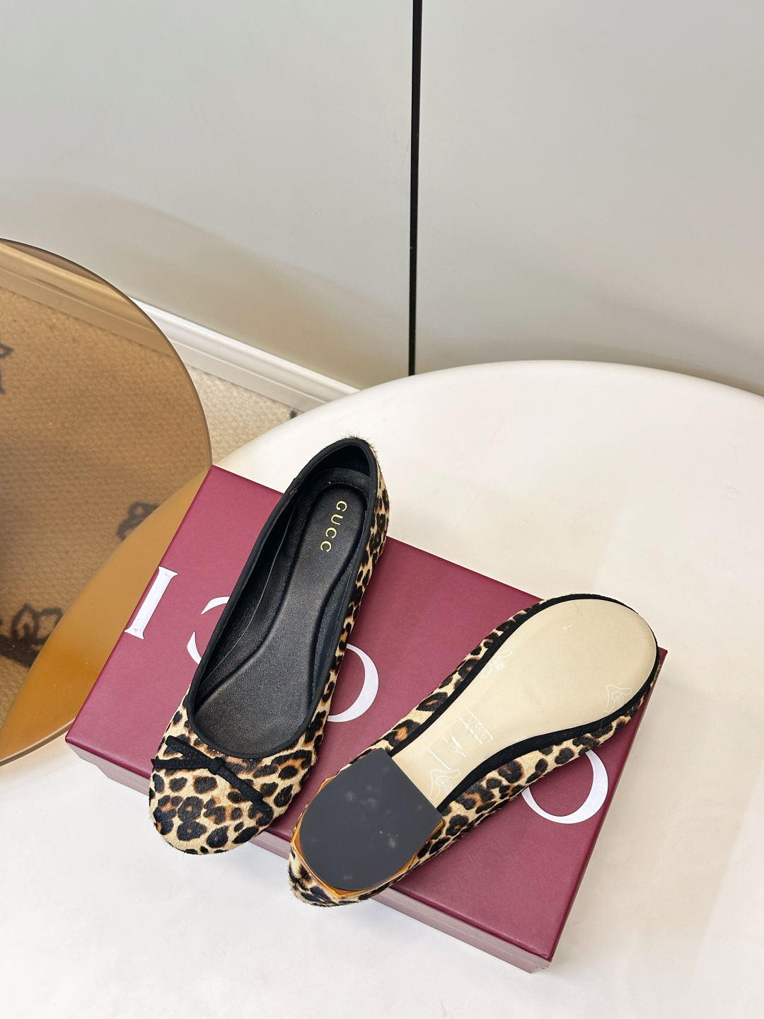 Gucci Women Shoes