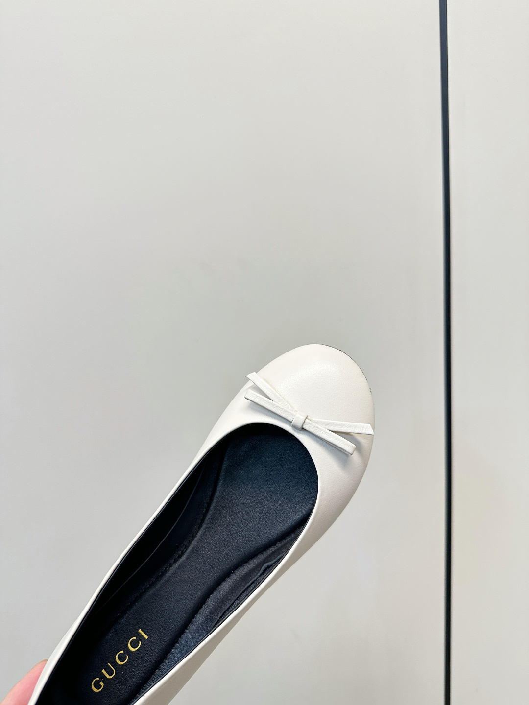 Gucci Women Shoes