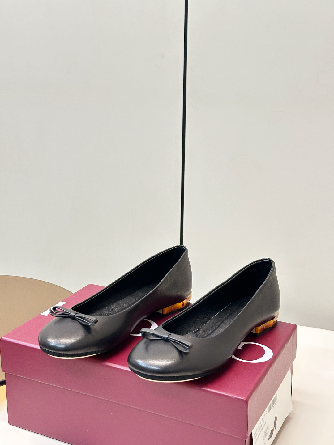 Gucci Women Shoes
