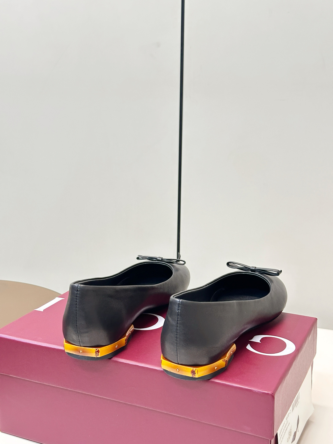 Gucci Women Shoes