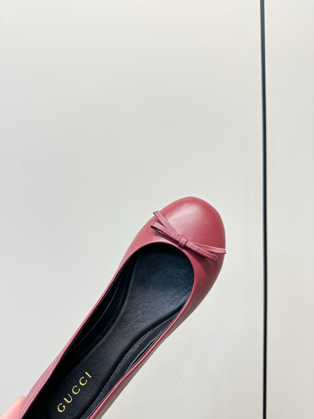 Gucci Women Shoes