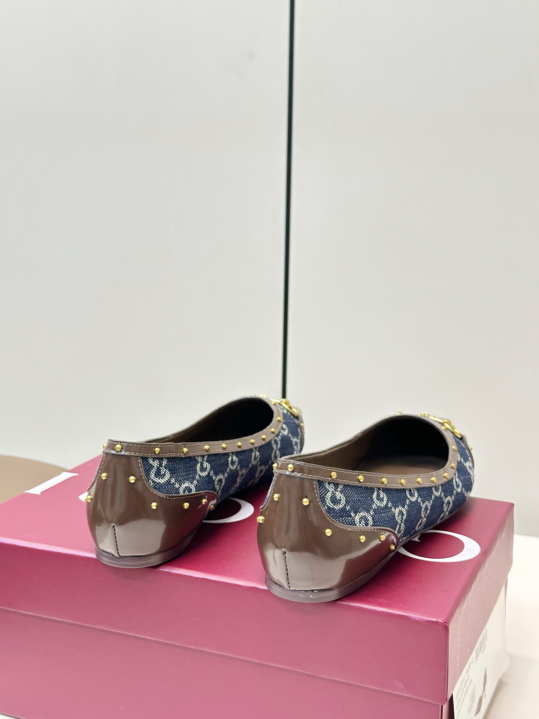 Gucci Women Shoes