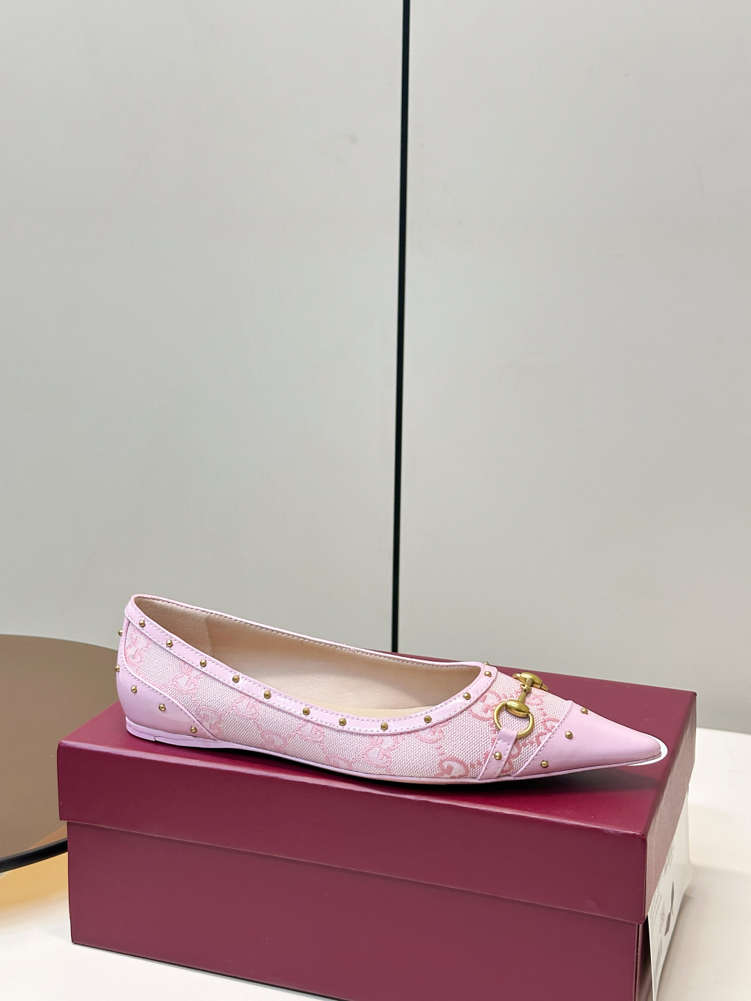 Gucci Women Shoes