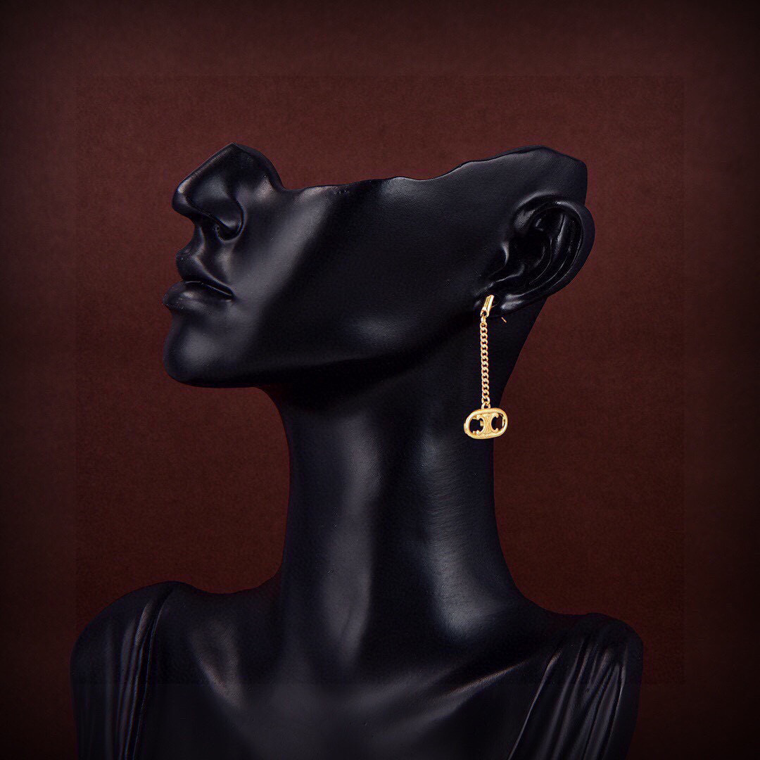 Celinee Gold-Plated Drop Earrings - Stylish and Unique Clover Design 7 cmp i1740453451946 3629 0 5