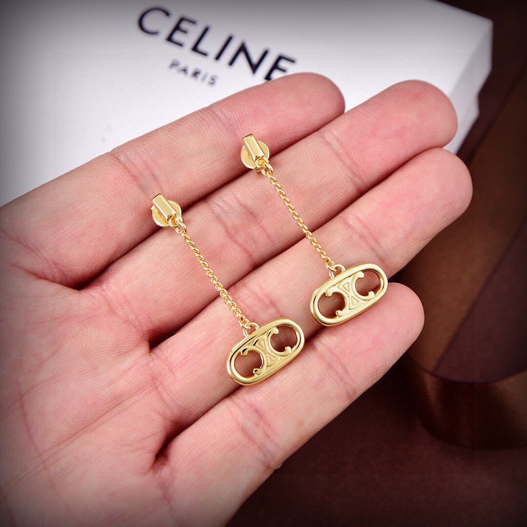 Celinee Gold-Plated Drop Earrings - Stylish and Unique Clover Design 3 cmp i1740453452394 1115 0 1
