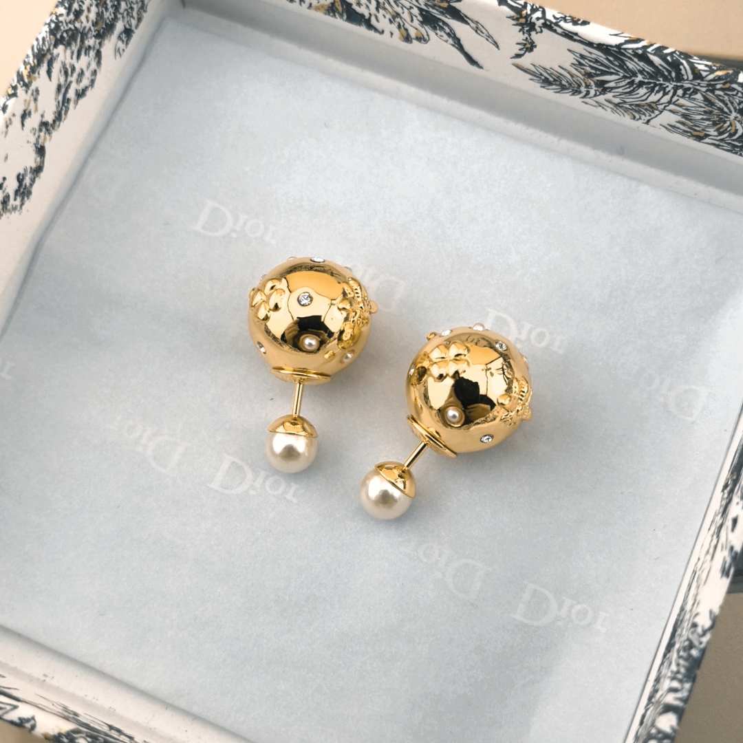 Dior Tribales Earrings Gold Finish Metal and White Resin Pearls, Stud Earrings 8 cmp a1743081257794 5338