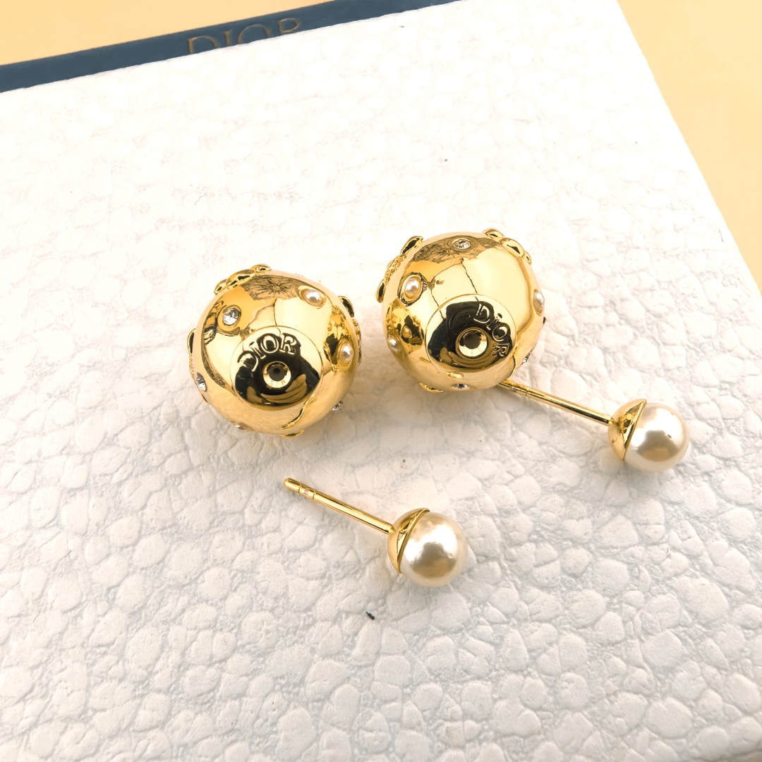 Dior Tribales Earrings Gold Finish Metal and White Resin Pearls, Stud Earrings 5 cmp a1743081257801 5681