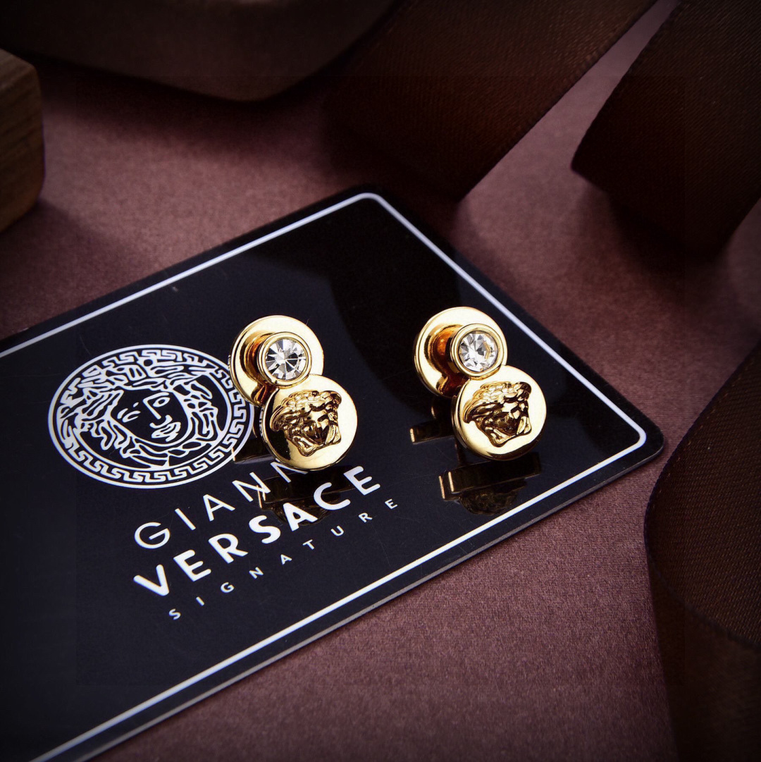 Versace-inspired Golden Ear Nails and Maze Design – 192 Van Sage Collection Highlights - 图片 7