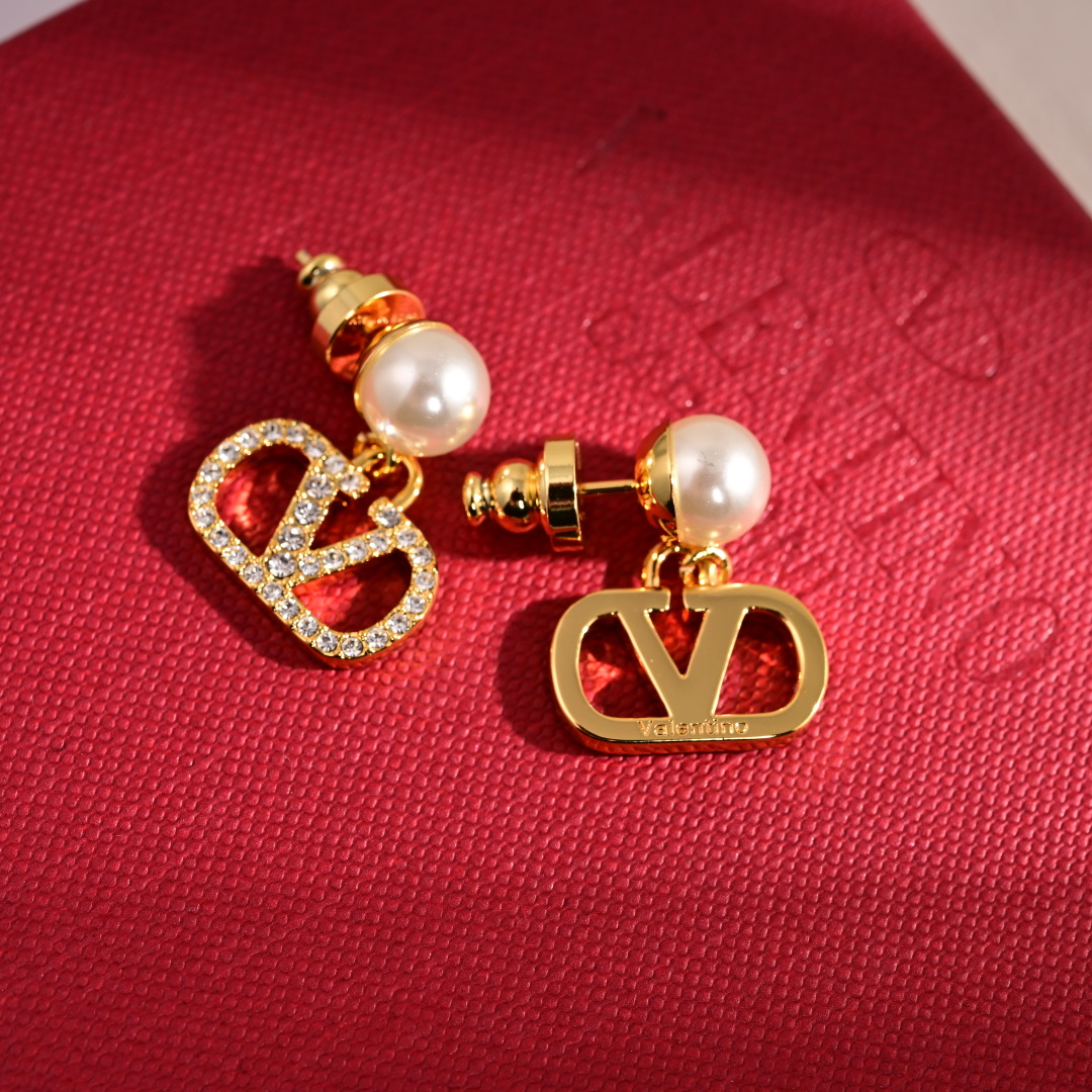 Valentino VLTN Earrings, Pearl Drop Earrings, Fashionable Women's Earrings 4 cmp i1747714973573 6108 0 3