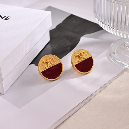 Elegantes Aretes Celine en Latón Dorado con Diseño Moderno 15 Elegantes Aretes Celine en Latón Dorado con Diseño Moderno