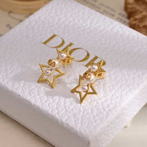 Dior Five-Pointed Star Earrings, Romantic Jewelry for Women, Gold Finish 1 Dior Five-Pointed Star Earrings, Romantic Jewelry for Women, Gold Finish