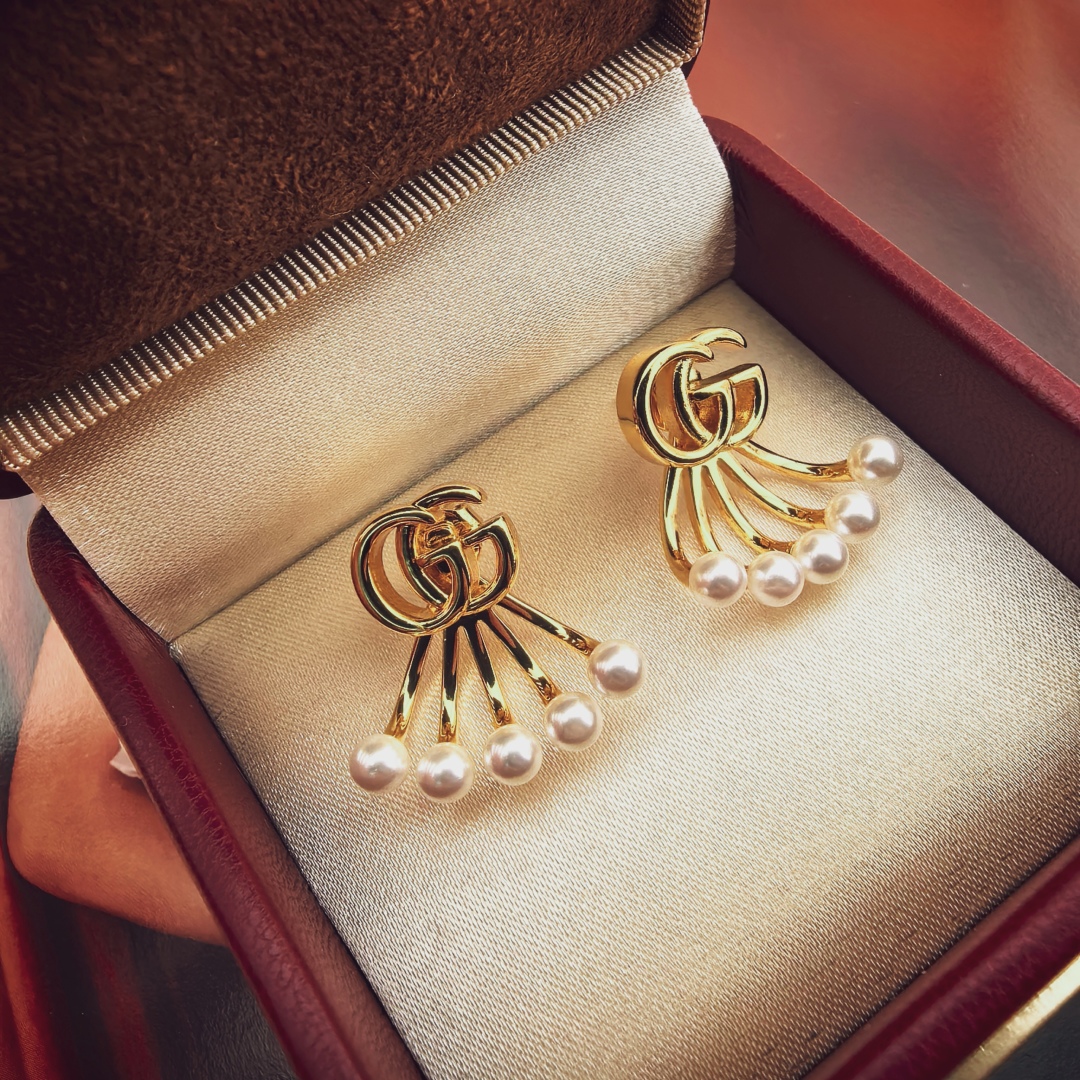 Gucci GG Marmont Crystal Fan Earrings | Iconic Style w/ Pearl Details 7 cmp a1750941398062 2060