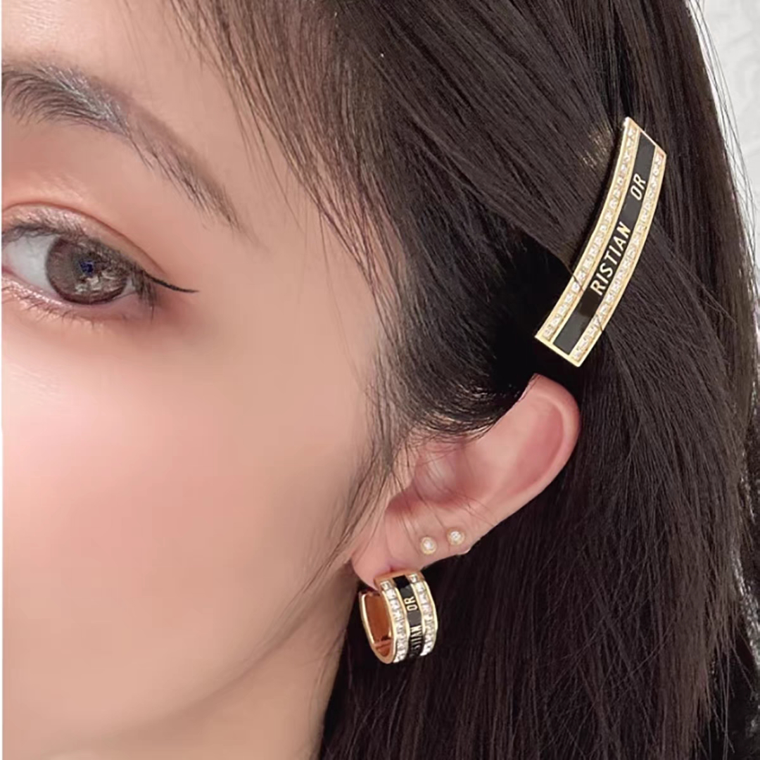 项链耳环❤️迪奥 新款👼一线大牌都爱的Dior·迪奥 新品套装 金属质感逆袭版字母潮范儿抢风头  完全胜