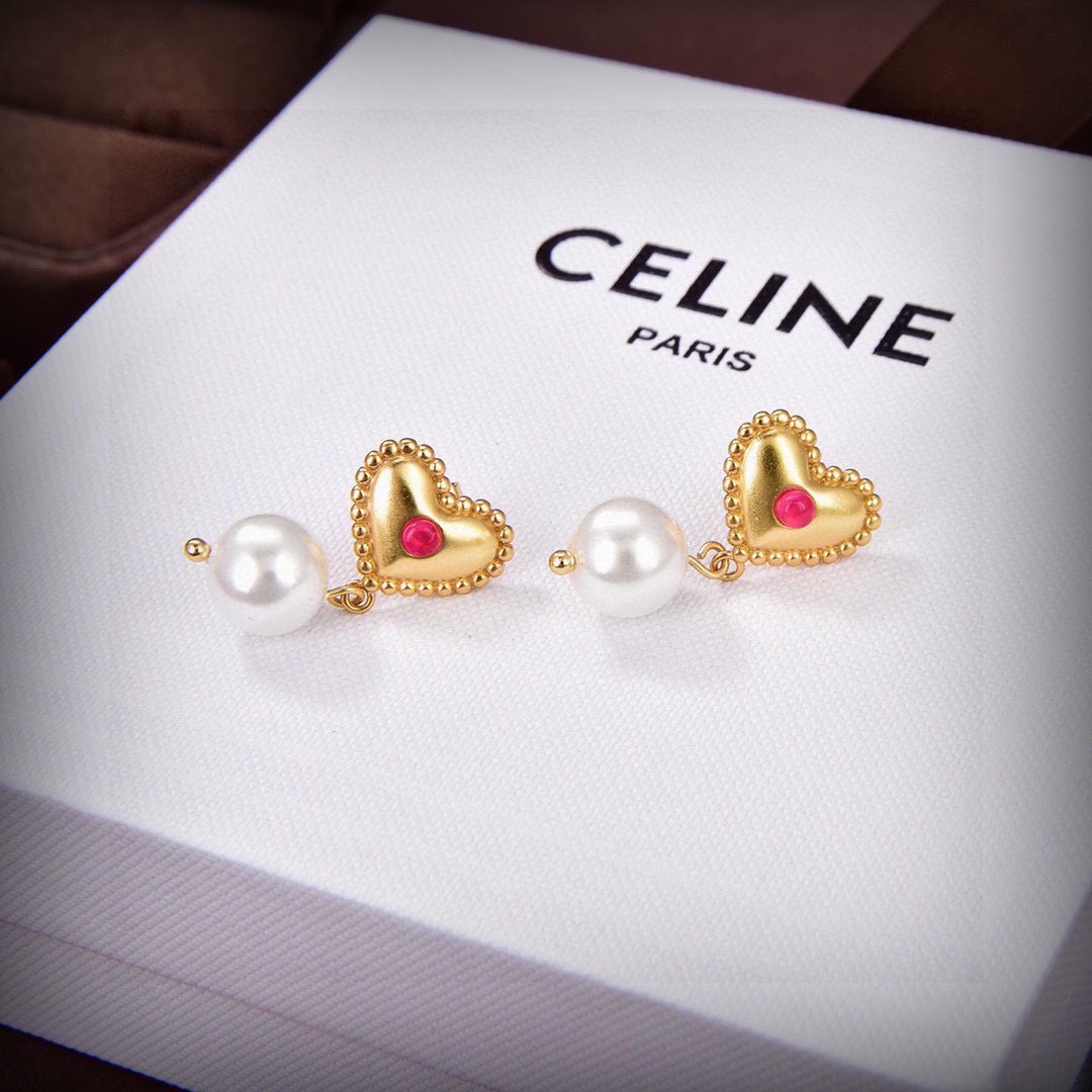 ❤️Celine 爱心珍珠耳环 PRECLOUS新品 简单时尚耳环🌟专柜一致黄铜材质电镀18k金 火爆款