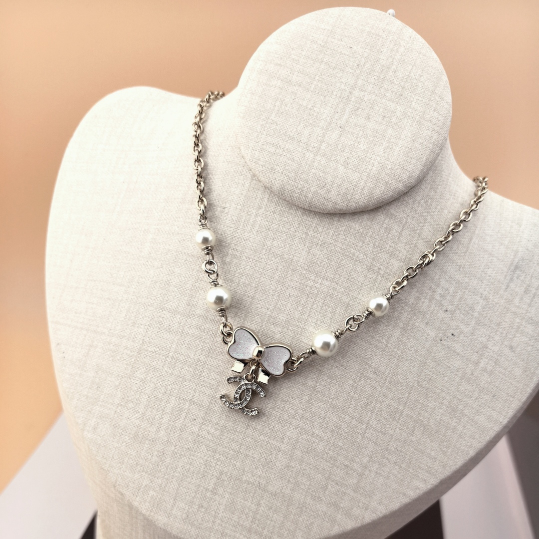 👌专柜🆕打版 小香 CHANEL 项链😍优雅大方精工设计   雕刻 非常修饰脸型    青春活力    