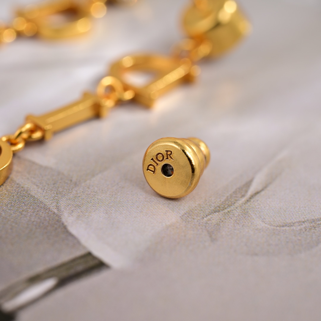 Dior Tribales Earrings - Elegant Pearl Drop Earrings for Women 6 cmp i1751641641154 9071 0 4
