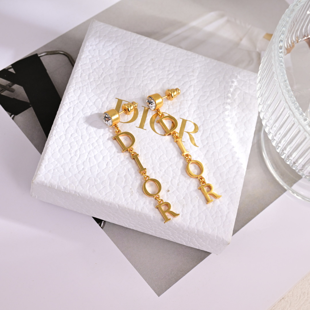 Dior Tribales Earrings - Elegant Pearl Drop Earrings for Women 4 cmp i1751641645148 2588 0 2