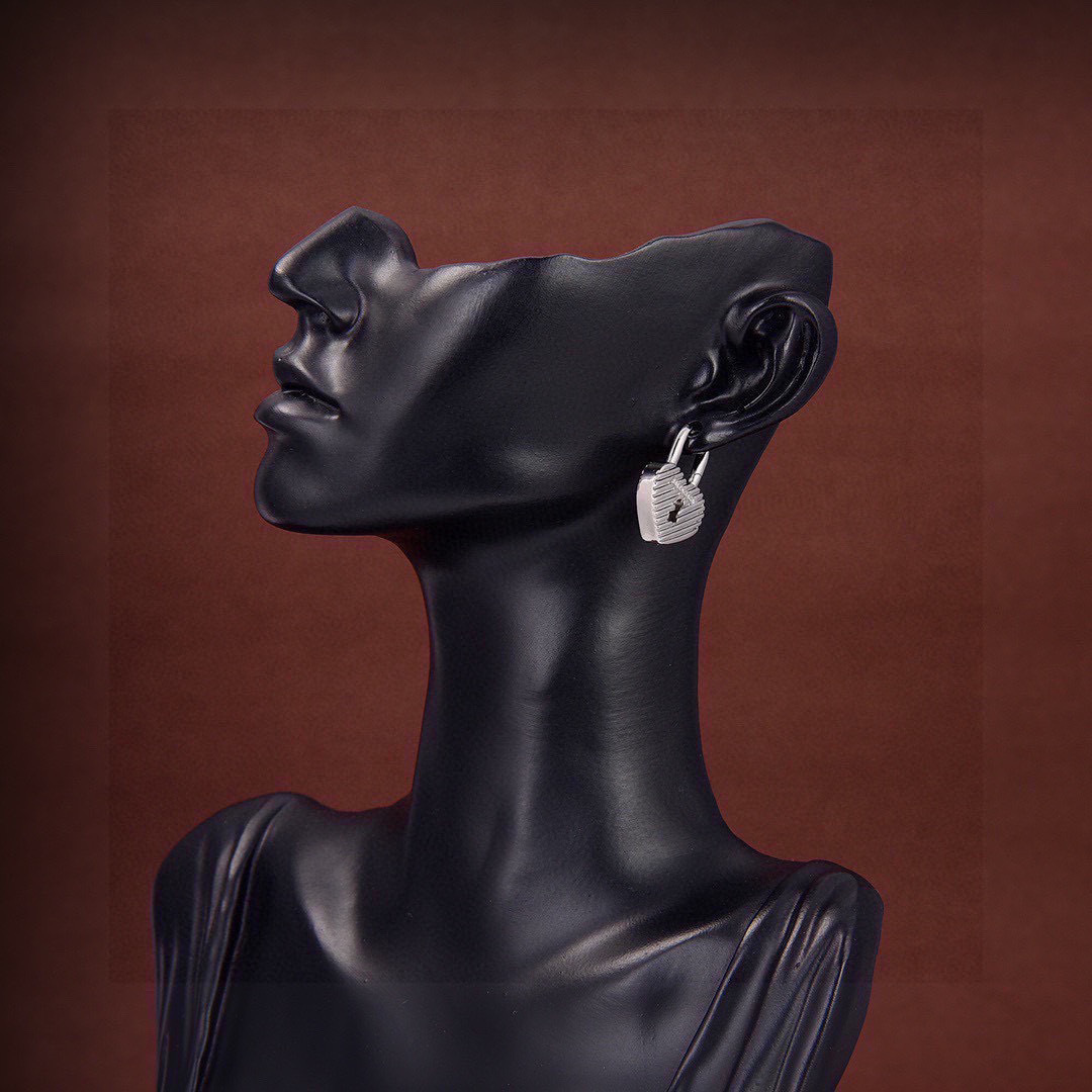 ❤️原单货🔹🔹新品 巴黎世家 Balenciaga 新款耳环🔹专柜一致黄铜材质电镀18k金 火爆款出货 