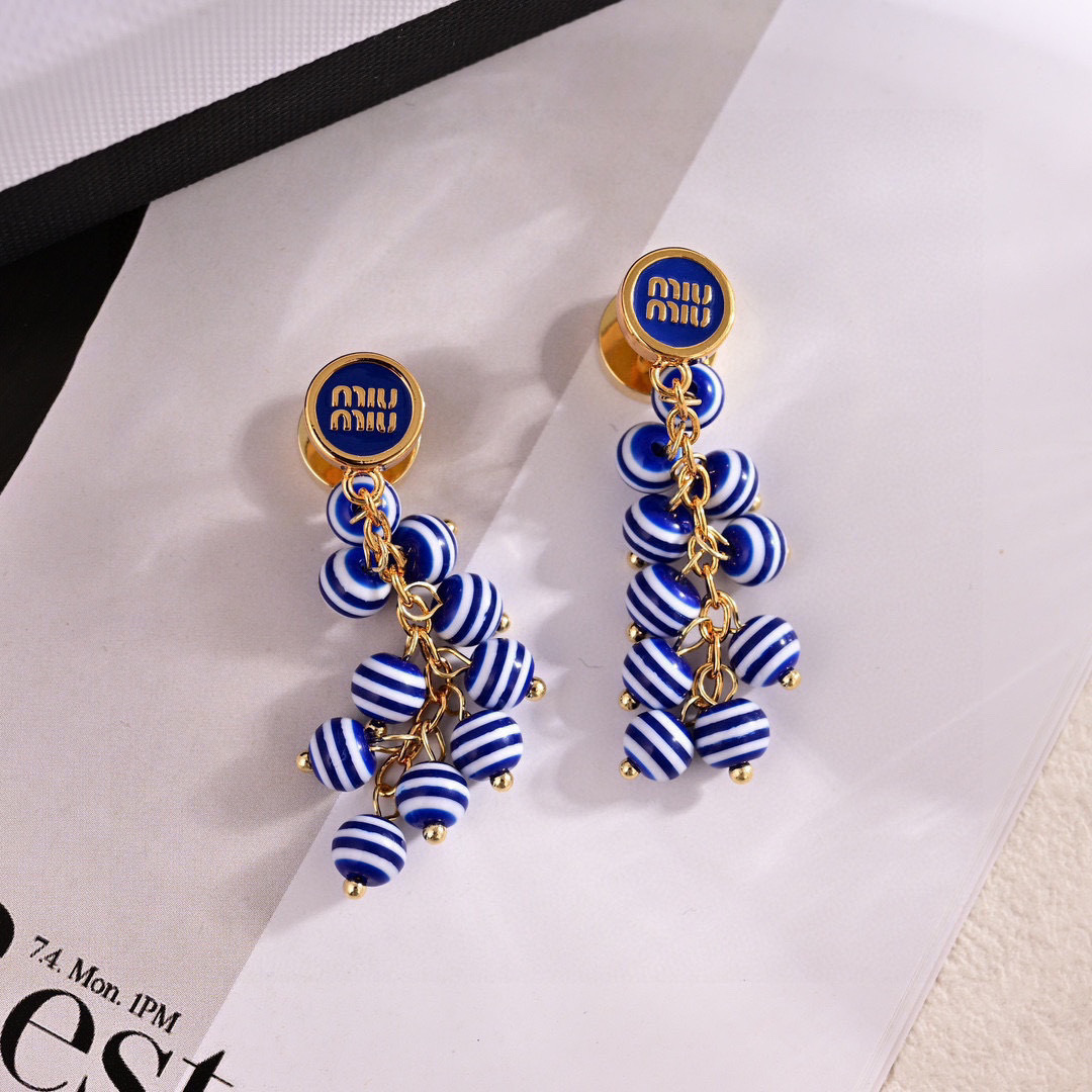 ❤️新品❗☀原单货 ☀新款miumiu字母耳钉☀专柜一致黄铜材质 超级有质感