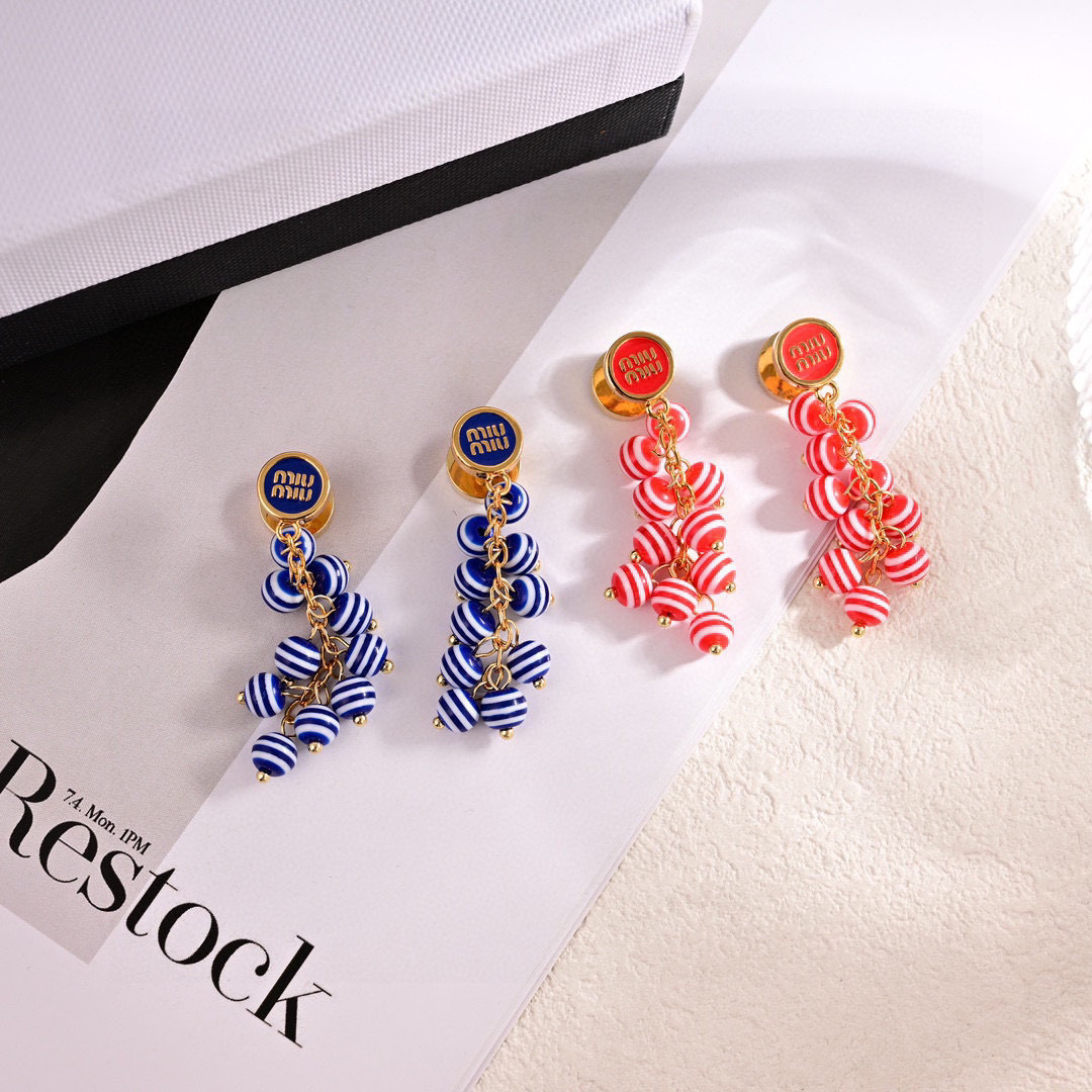 ❤️新品❗☀原单货 ☀新款miumiu字母耳钉☀专柜一致黄铜材质 超级有质感