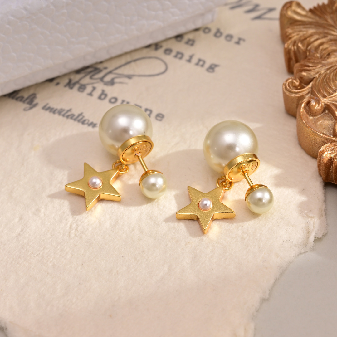 👌👌Dior 迪奥 五角星耳环 专柜新款上市 美得不要不要的 唯美 浪漫 人手必备款 火爆小红书 精选专