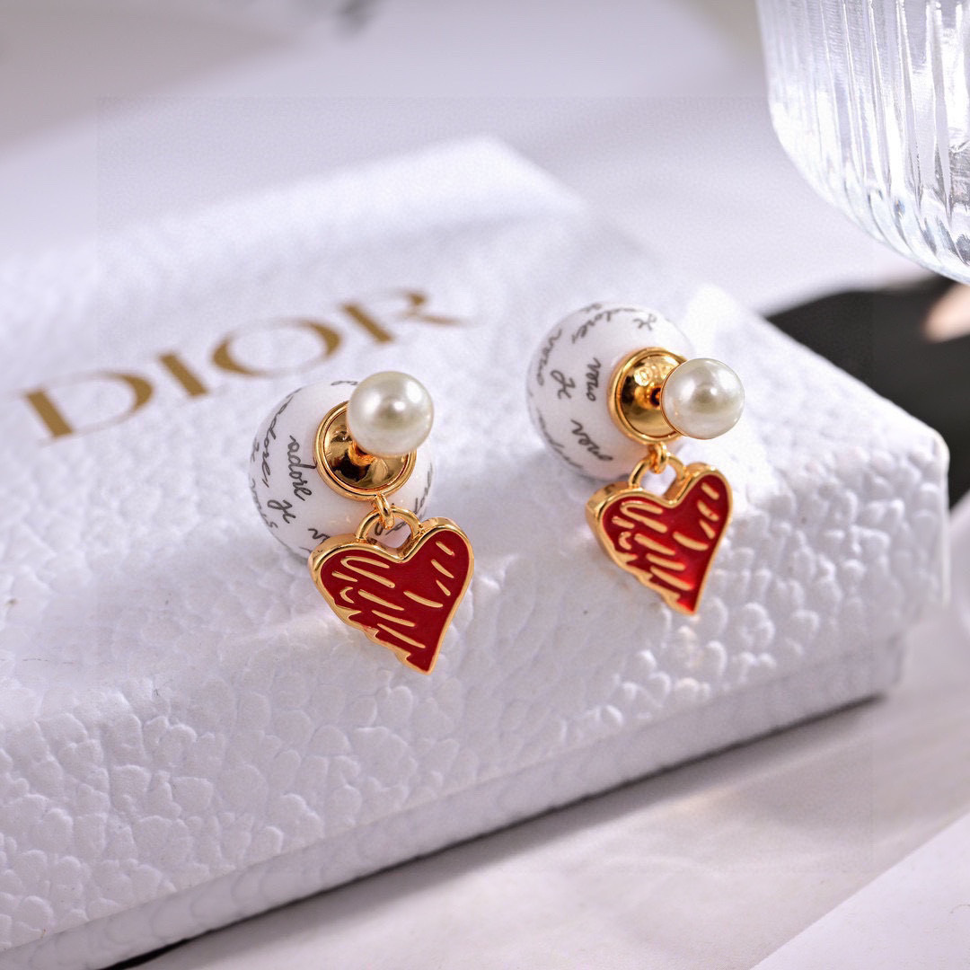 👌👌Dior 迪奥 耳环 专柜新款上市 美得不要不要的 唯美 浪漫 人手必备款 火爆小红书 精选专柜🆕一