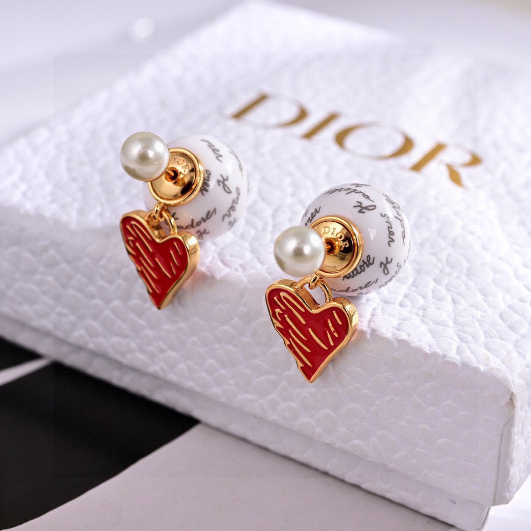 👌👌Dior 迪奥 耳环 专柜新款上市 美得不要不要的 唯美 浪漫 人手必备款 火爆小红书 精选专柜🆕一
