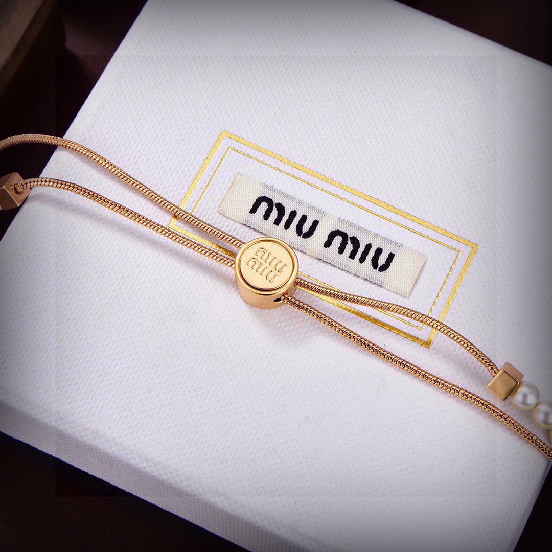 ❤️新品❗☀原单货 ☀新款miumiu珍珠项链☀专柜一致黄铜材质 超级有质感