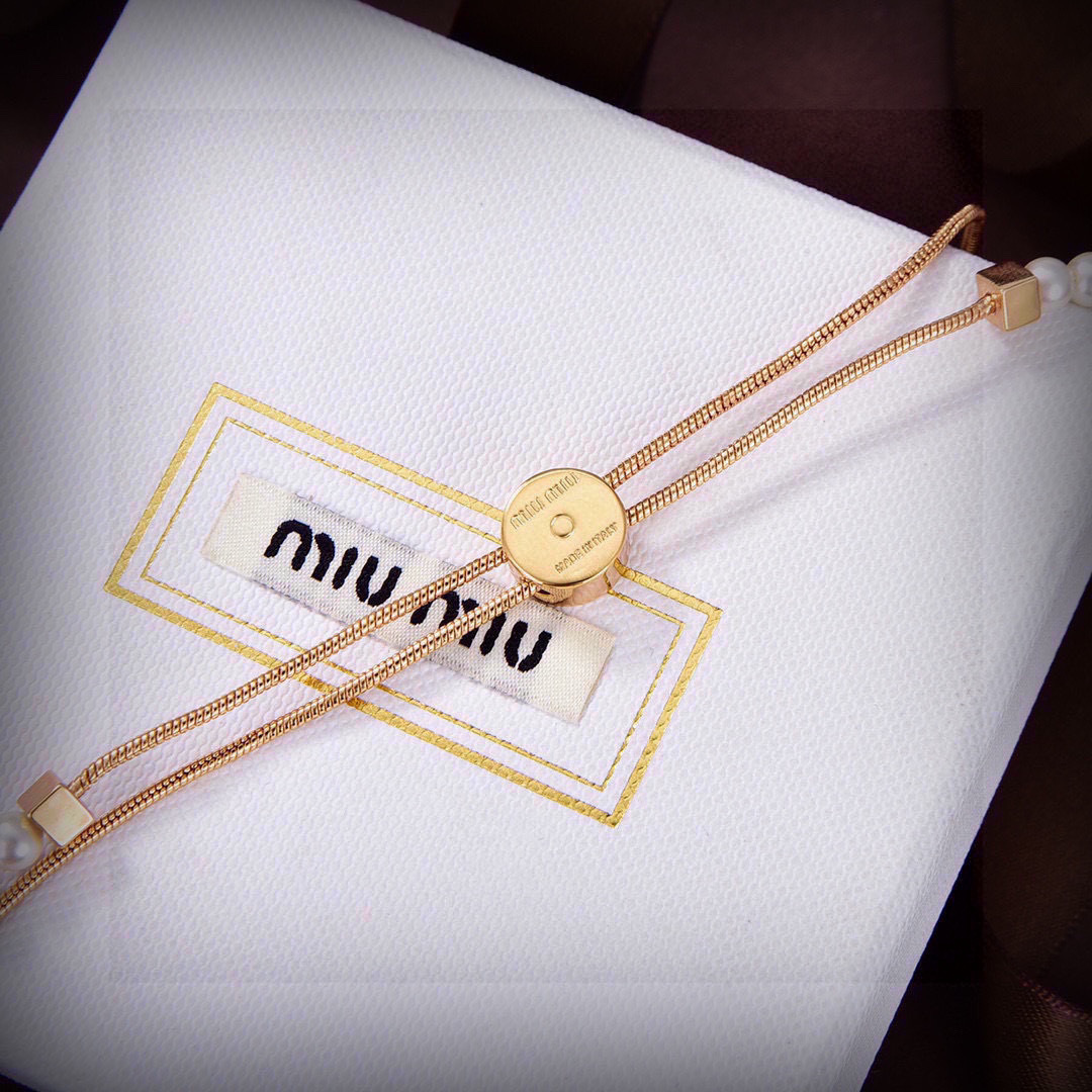 ❤️新品❗☀原单货 ☀新款miumiu珍珠项链☀专柜一致黄铜材质 超级有质感
