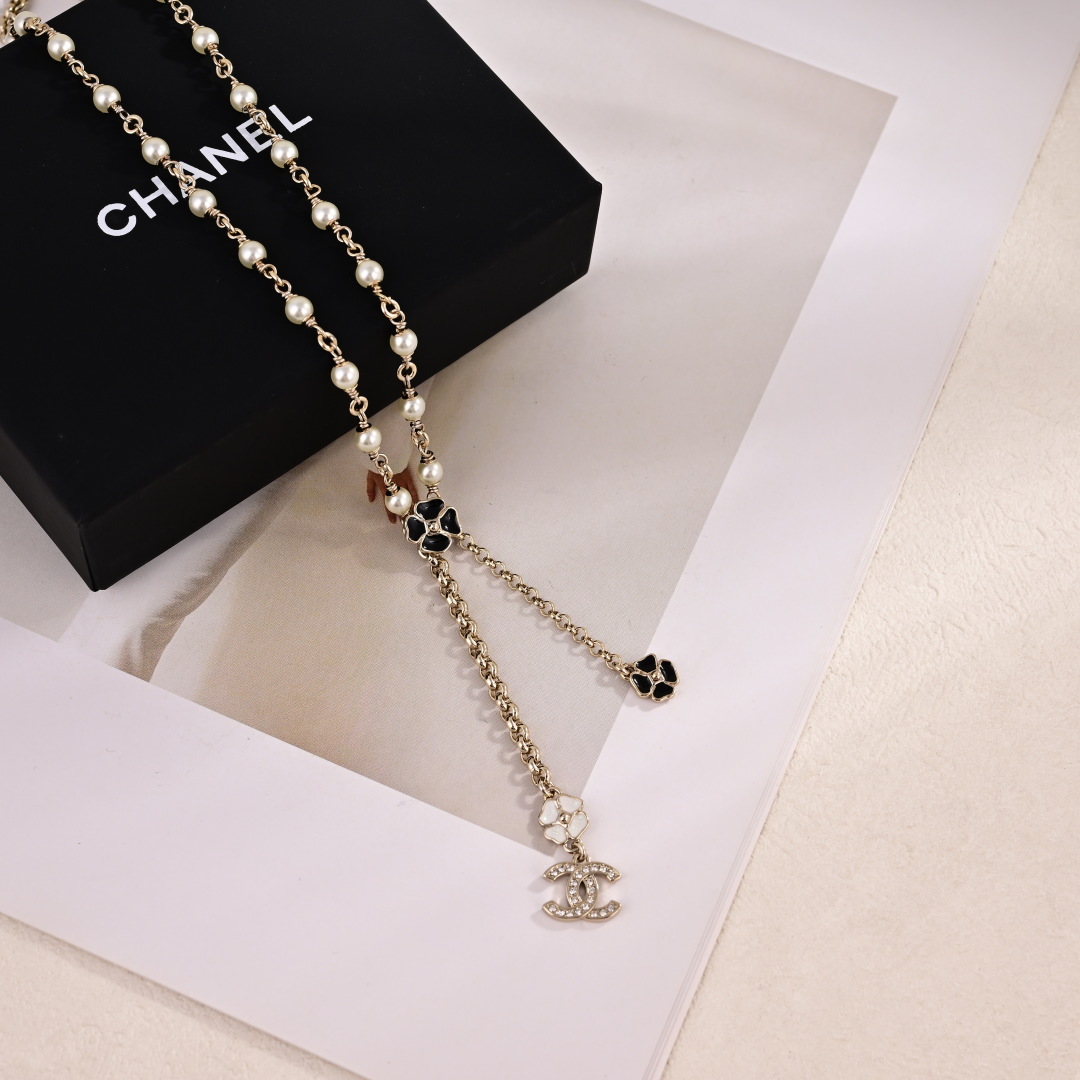 👌专柜🆕打版 小香 CHANEL 项链😍优雅大方精工设计   雕刻 非常修饰脸型    青春活力    