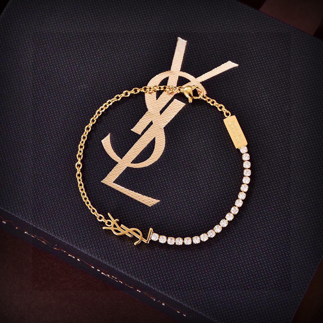手链❤️YSL 圣罗兰 手链 原装黄铜材质 Yves Saint Laurent 创立于1961年 优雅