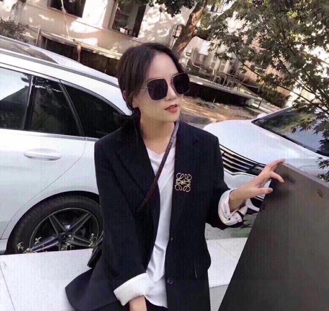 ❤️❤️❤️LOEW* 罗 意 威 标志胸针 经典LOEW* AnagramLOGO设计 简约大气 优雅