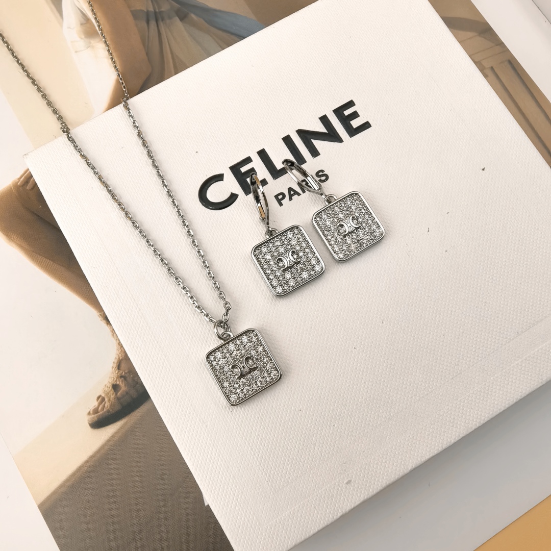 项链 耳钉❤️Celine 新款 PRECLOUS新品 简单时尚🌟专柜一致黄铜材质电镀18k金 火爆款出