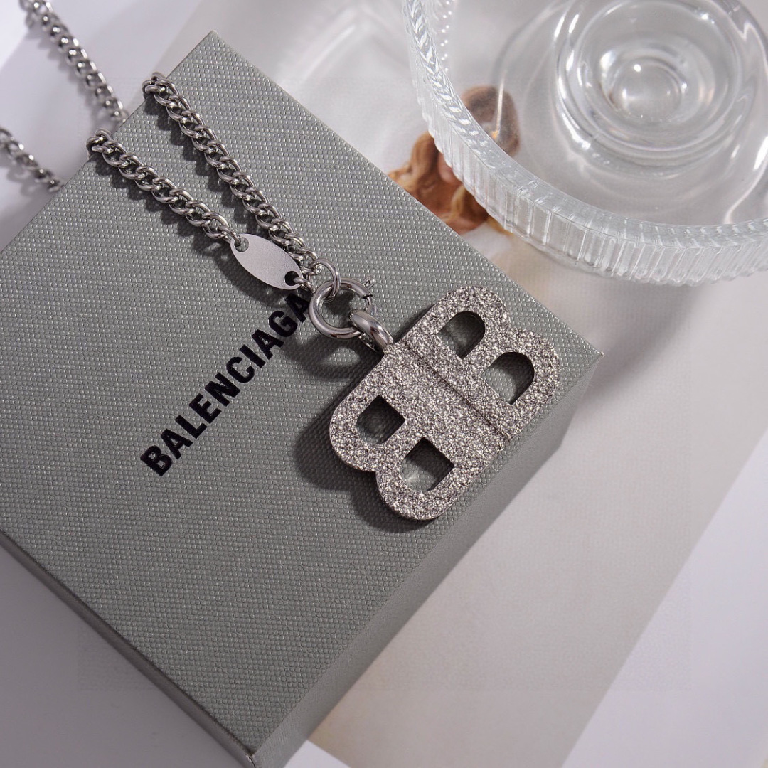 ❤️原单货🔹🔹新品 巴黎世家 Balenciaga 新款项链🔹专柜一致黄铜材质电镀18k金 火爆款出货 