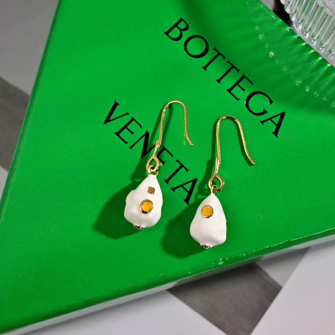 Unique Designs: BV’s P250 Heart Ear Falls Revolutionize Traditional Earrings - 图片 3