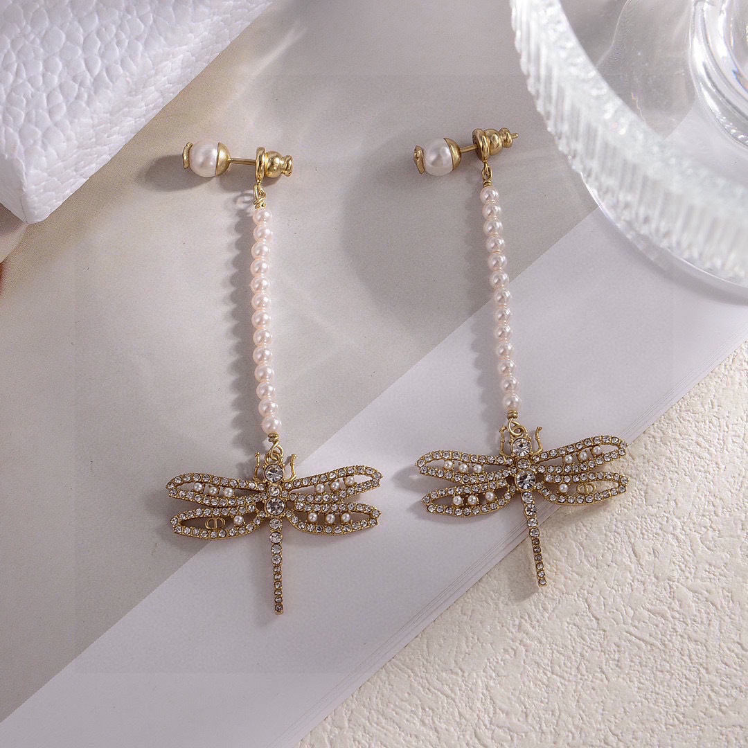 Dior Dragonfly Earrings: Chic Metal Design for Summer Fashion 8 cmp i1754364113793 7369 0 6