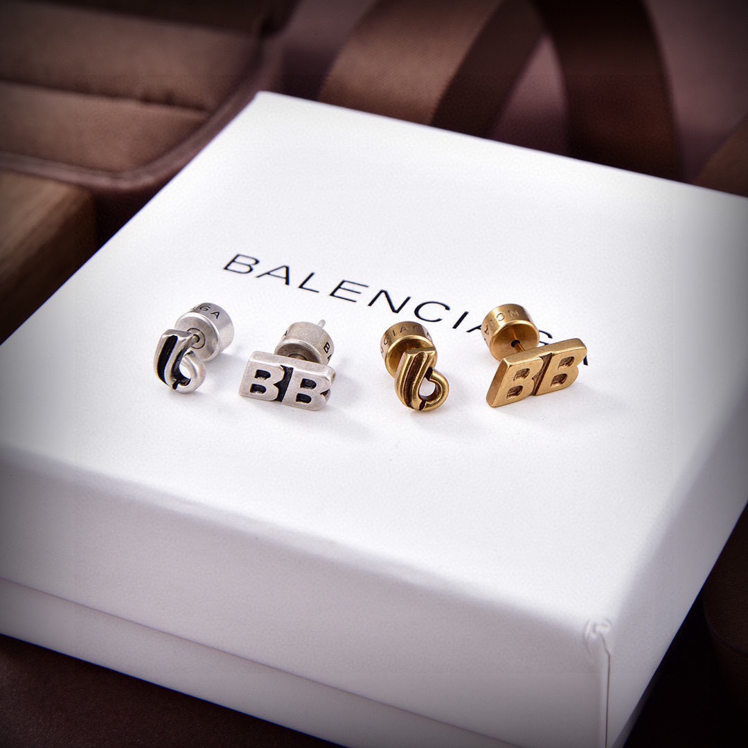 p210 is the original single product, the Parisian Balenciaga, the new pint-to-earth cabinet - 图片 1