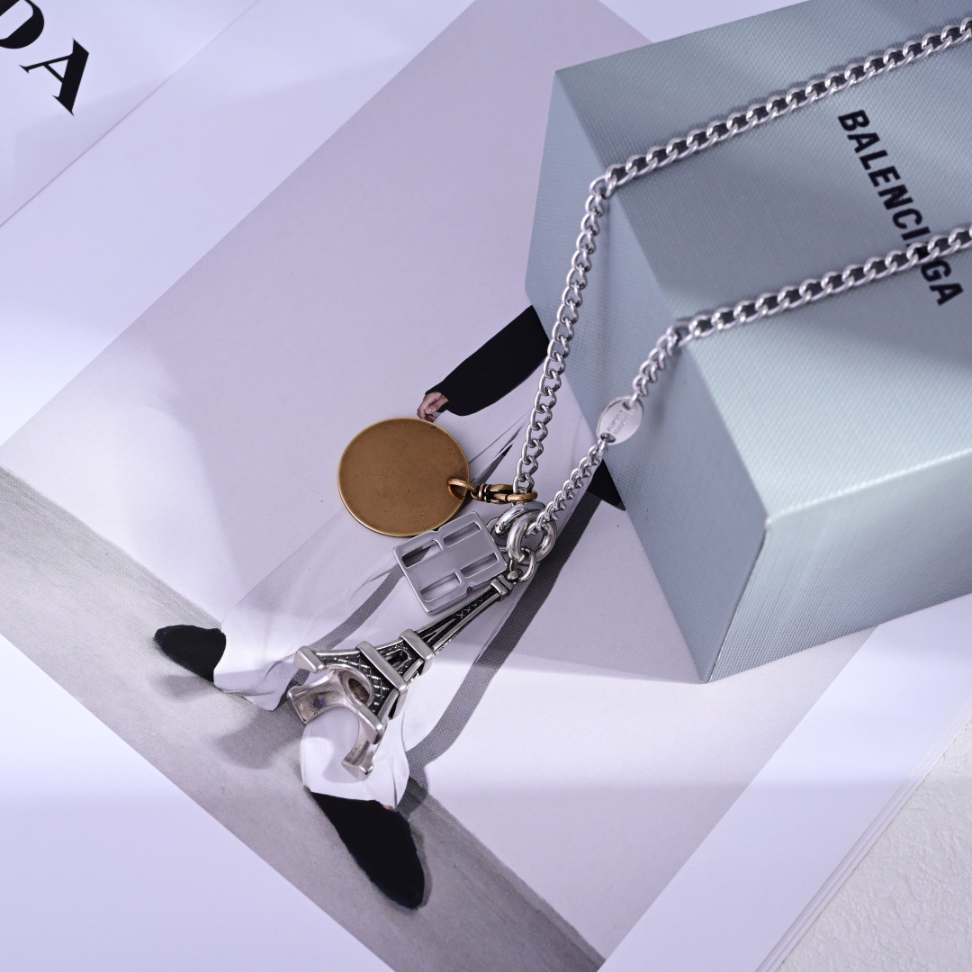 ❤️原单货🔹🔹新品 巴黎世家 Balenciaga 新款项链🔹专柜一致黄铜材质电镀18k金 火爆款出货 