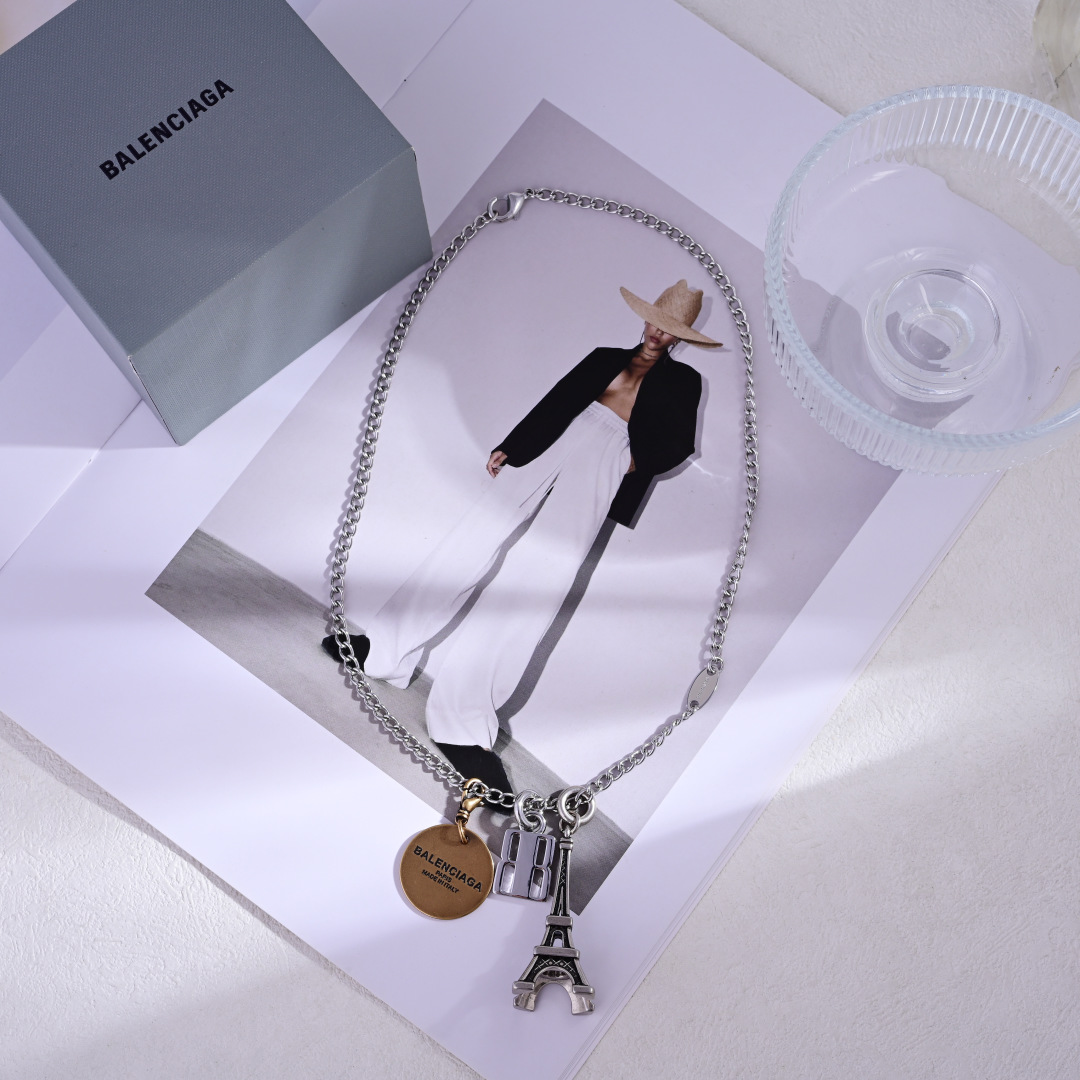 ❤️原单货🔹🔹新品 巴黎世家 Balenciaga 新款项链🔹专柜一致黄铜材质电镀18k金 火爆款出货 