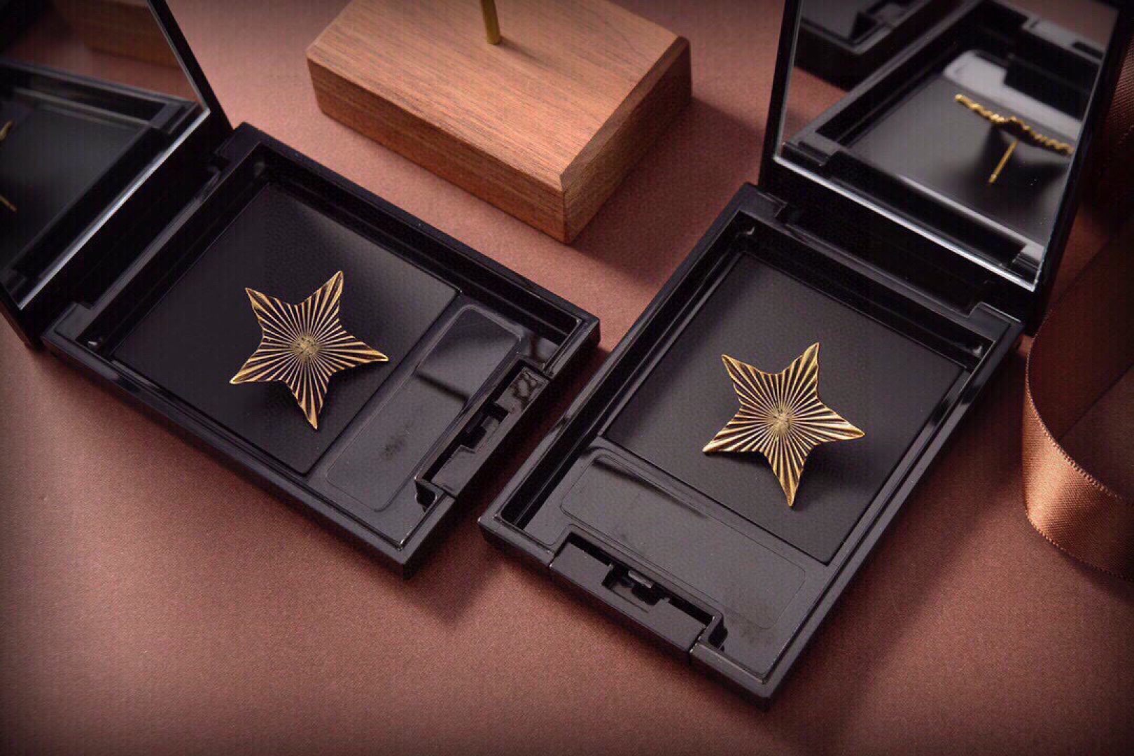 Saint Laurent Jewelry YSL Saint Laurent Yves Saint Laurent 1961 — photo 7