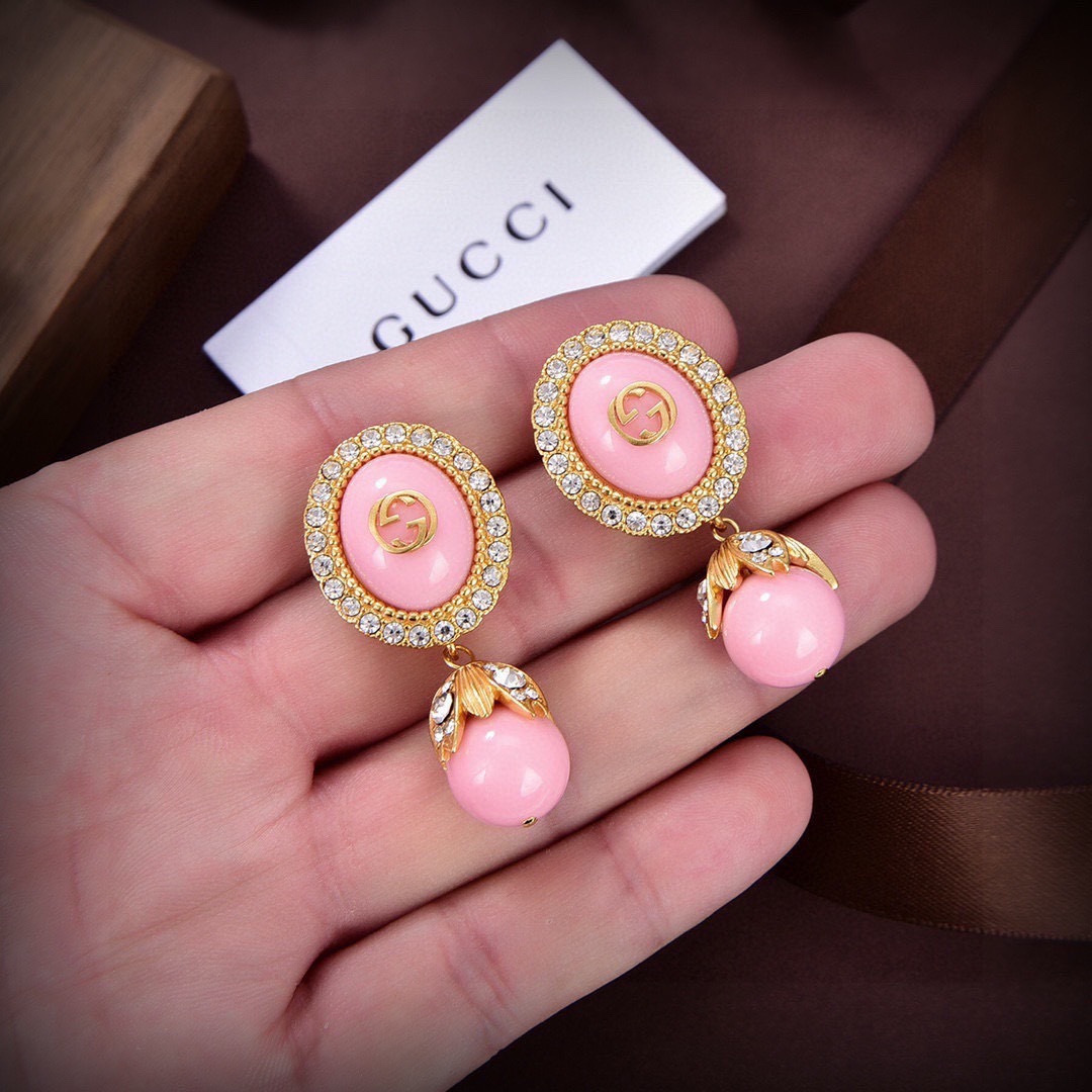 Gucci logo