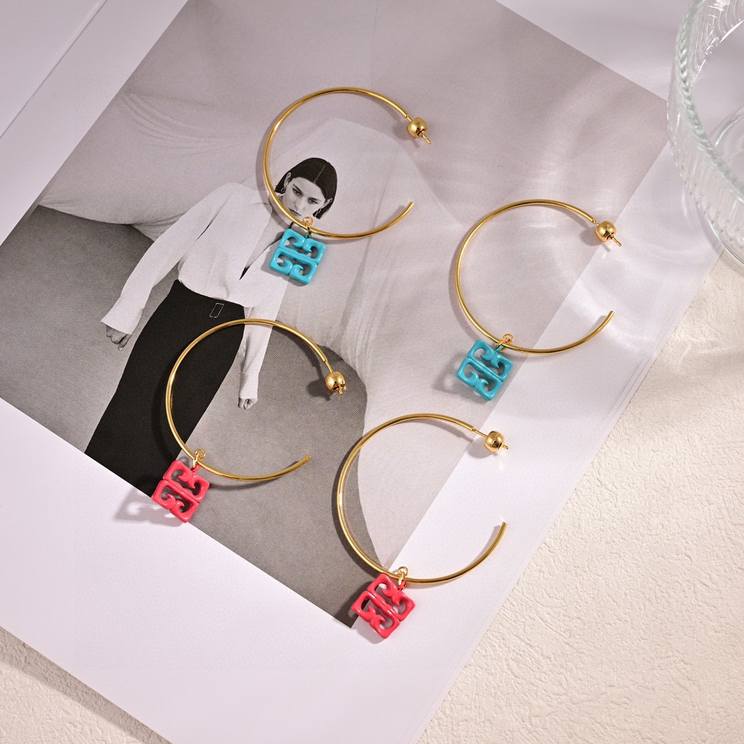 Givenchy Jewelry Givenchy 。 infinity 。 ， 。 — photo 3