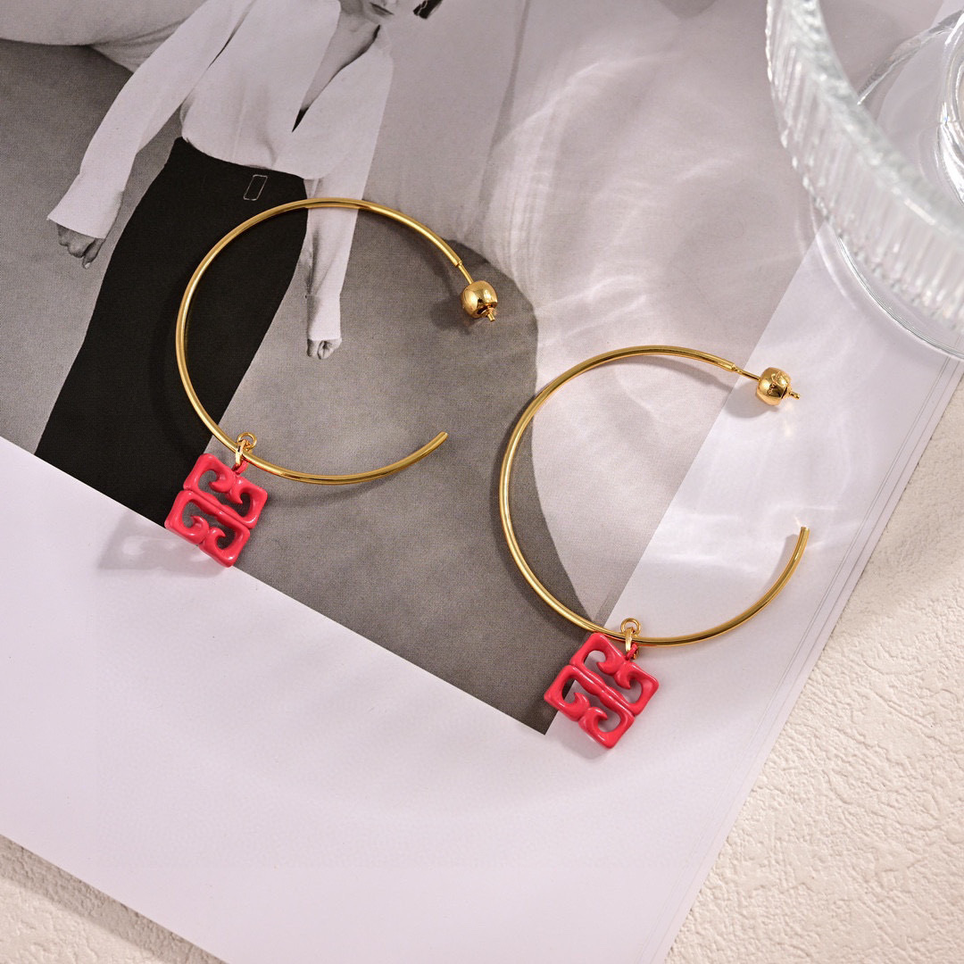 Givenchy Jewelry Givenchy 。 infinity 。 ， 。 — photo 4