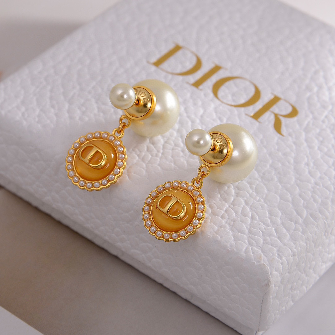 디올 귀걸이 133748 Dior Earrings 썸네일 이미지