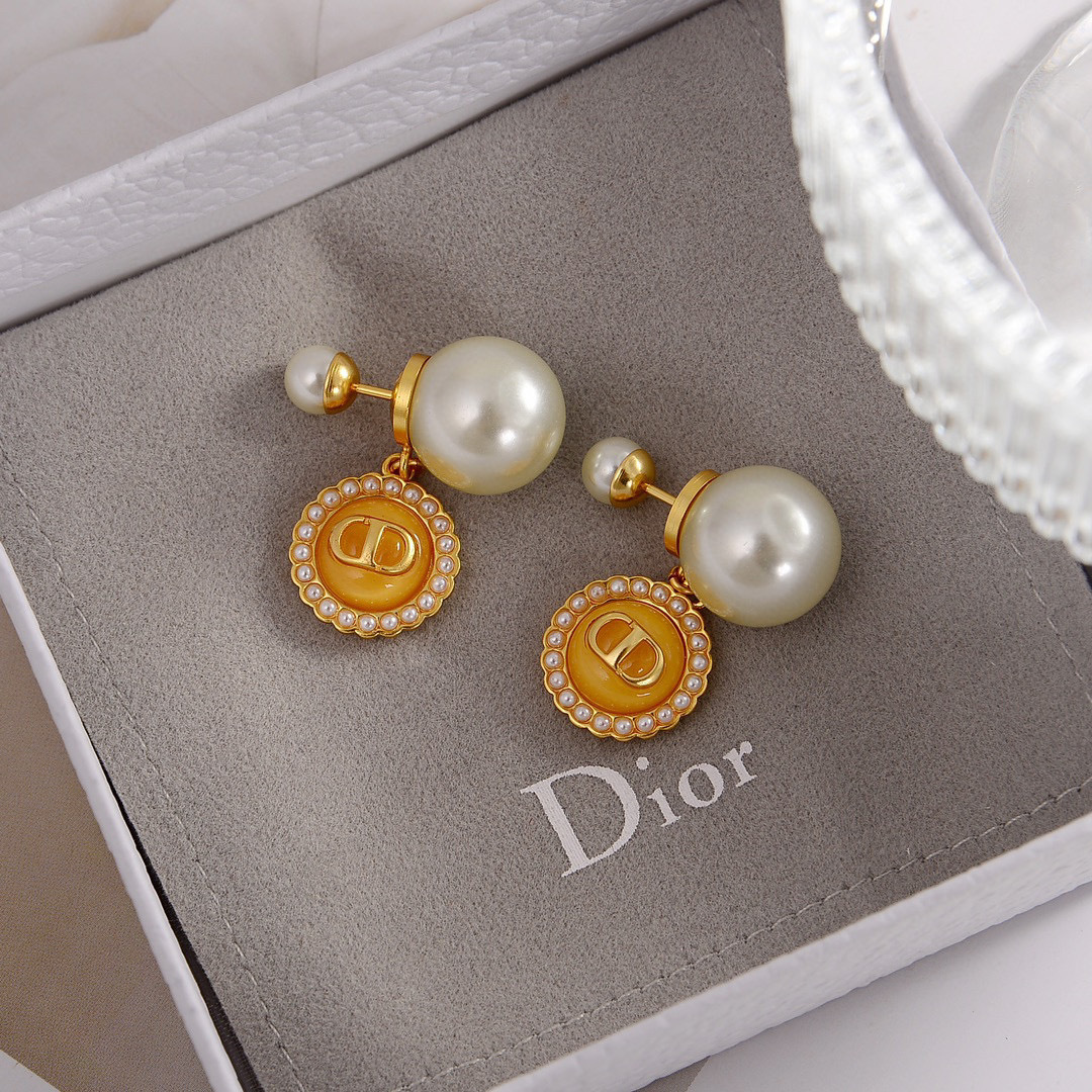 디올 귀걸이 133748 Dior Earrings 썸네일 이미지