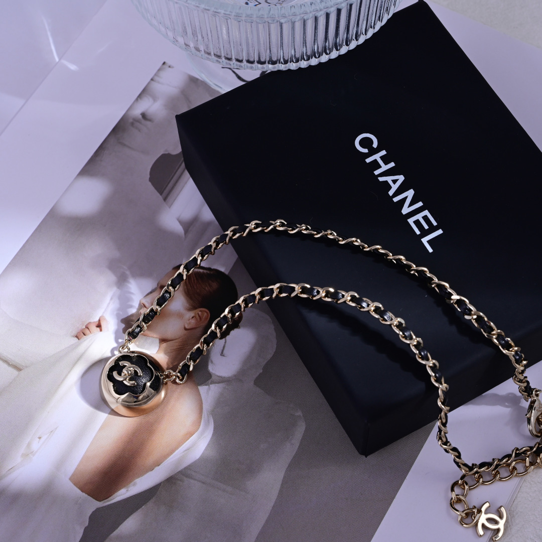 Chanel Haute Couture Haute Couture Fine Jewelry Necklace Bracelet Ring 3