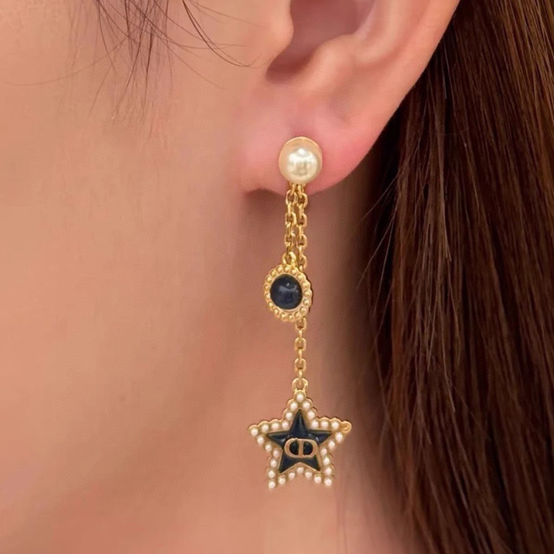 ️❤️迪奥 新款👼一线都爱的Dior·迪奥 新品五角星耳环 2