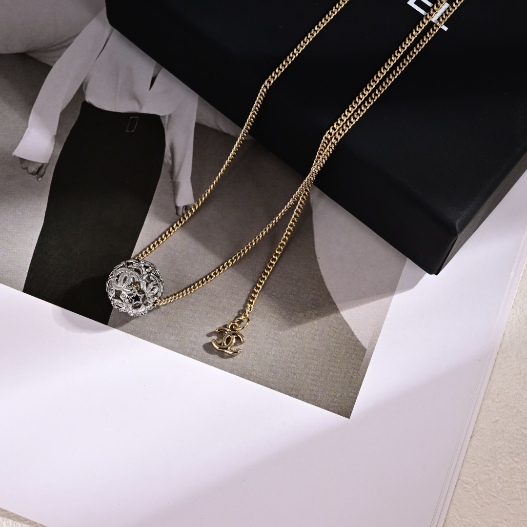 Chanel Haute Couture Haute Couture Fine Jewelry Necklace Bracelet Ring 5