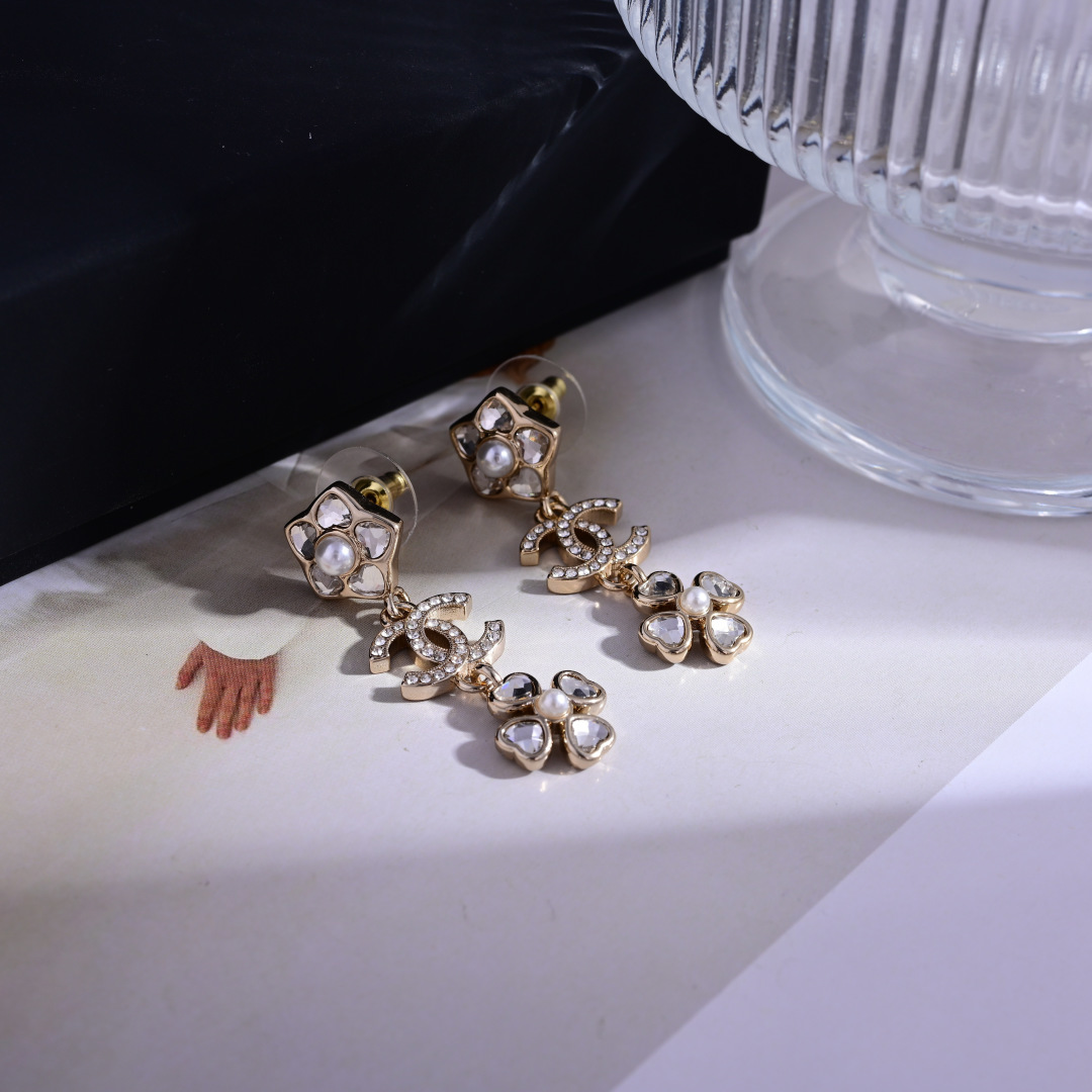Chanel Haute Couture Haute Couture Fine Jewelry Necklace Bracelet Ring 3