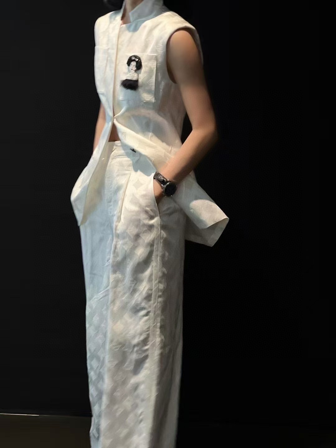 Luxury Women’s Suit: LV-Inspired Custom Fabric with High-Temperature Silk Lace – New Chinese National Wind Design - 图片 4